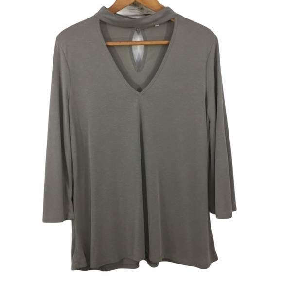 ANDREE by UNIT V-Neck Top with Bell Sleeves, L - Picture 1 of 10
